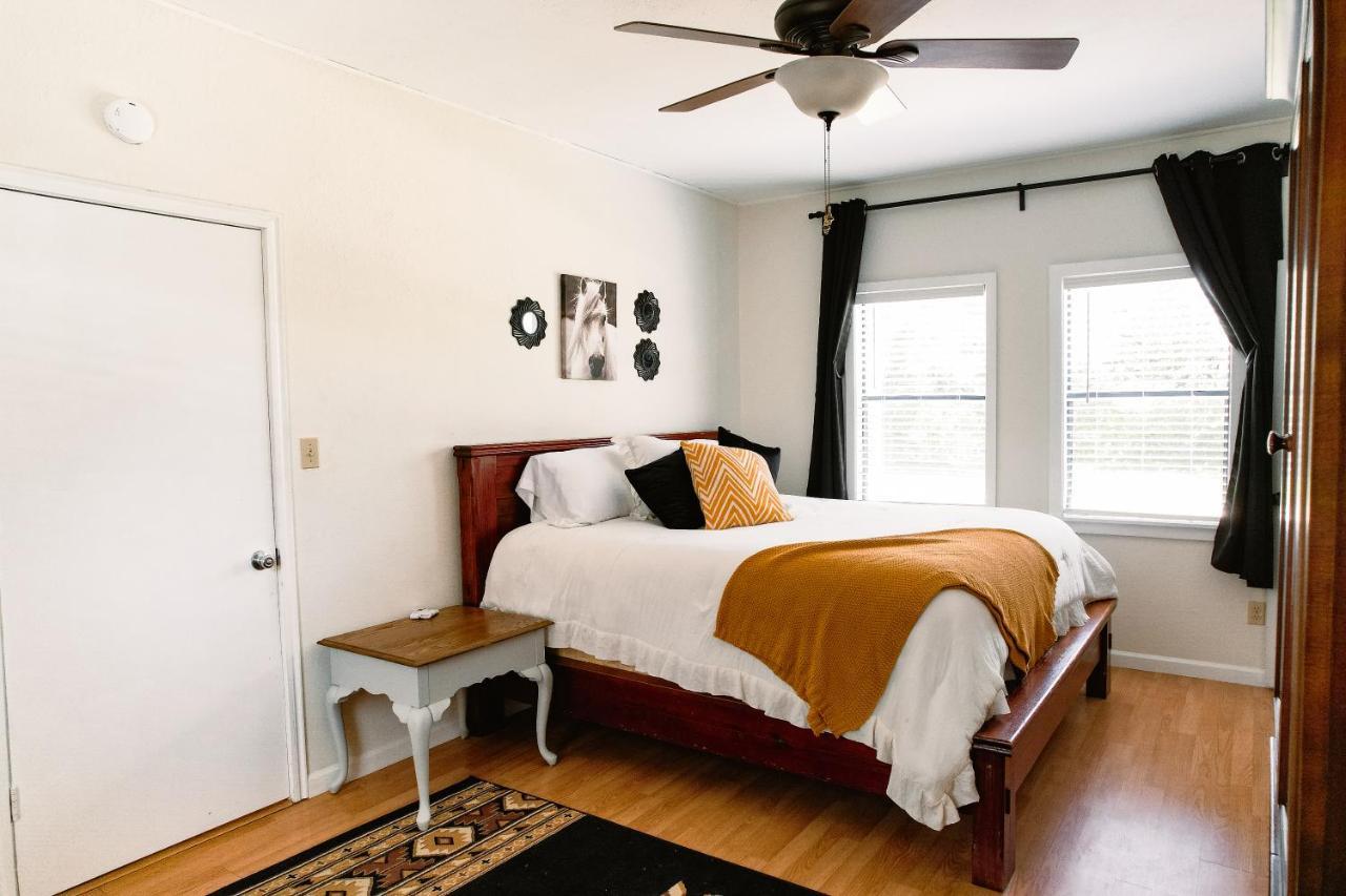 Hadley'S House - A Country 3 Bdrm With Screened-In Porch นิวบราวน์เฟลส์ ภายนอก รูปภาพ