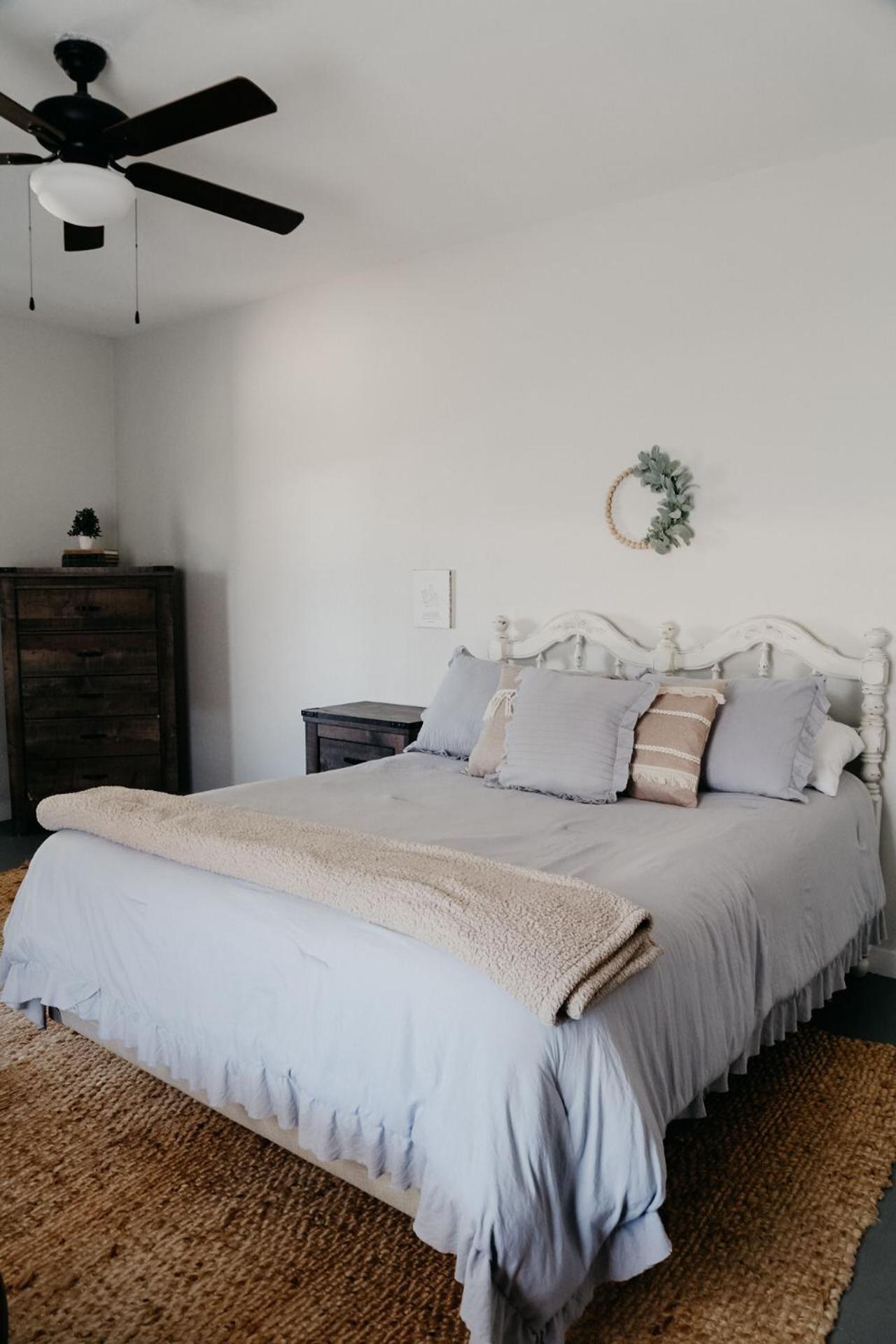Hadley'S House - A Country 3 Bdrm With Screened-In Porch นิวบราวน์เฟลส์ ภายนอก รูปภาพ